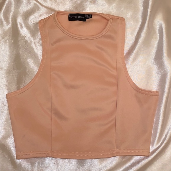 ⚡️CUTE HALTER TOP⚡️ - Picture 1 of 3